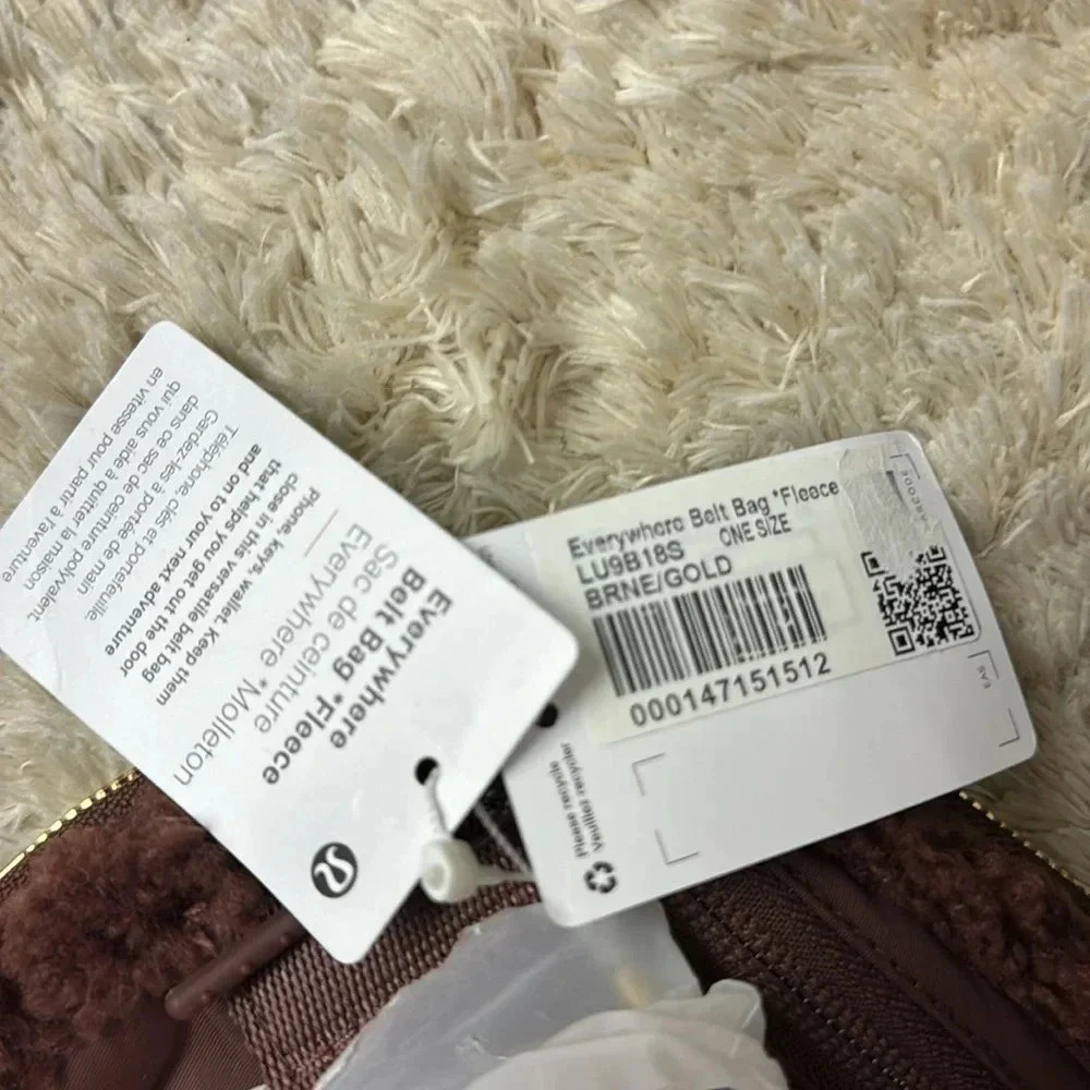 Lululemon Everywhere fleece Belt Bag Brown Earth/Gold size 1L - Picture 3 of 10